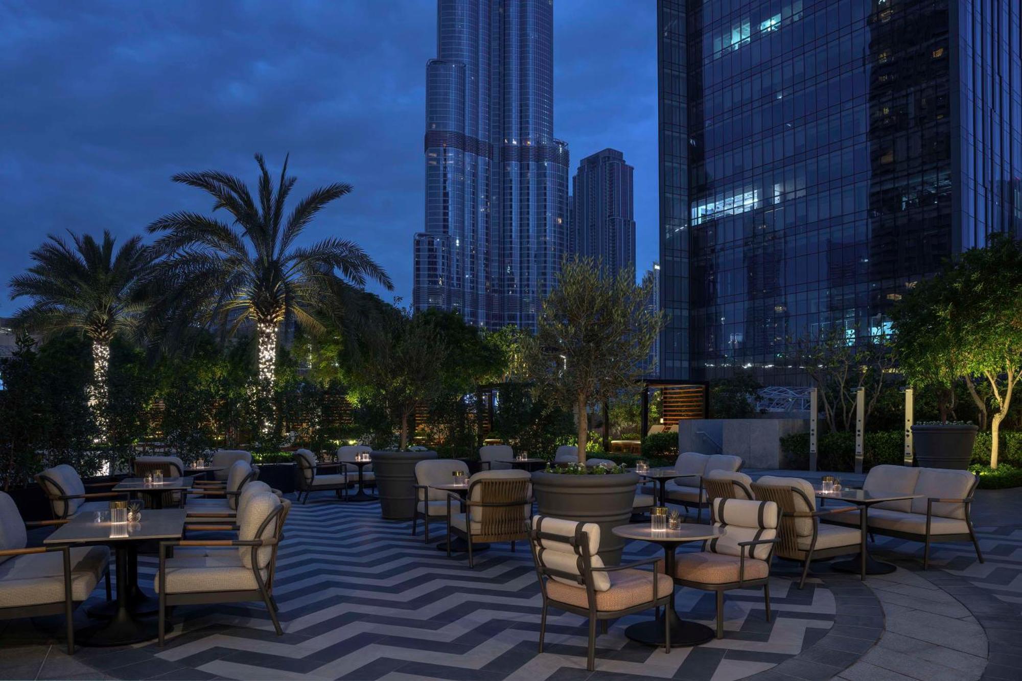 Kempinski The Boulevard Dubai Hotel Exterior photo